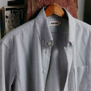 Taylor Stitch The Jack in Navy Seersucker Striped Button Down Shirt